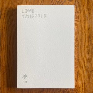 BTS 'Love Yourself: Her' Album: L Ver